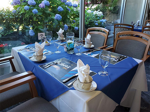 Dining & Nutrition